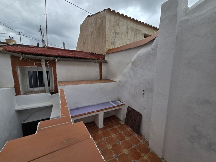 Image No.10-2 Bed Townhouse for sale