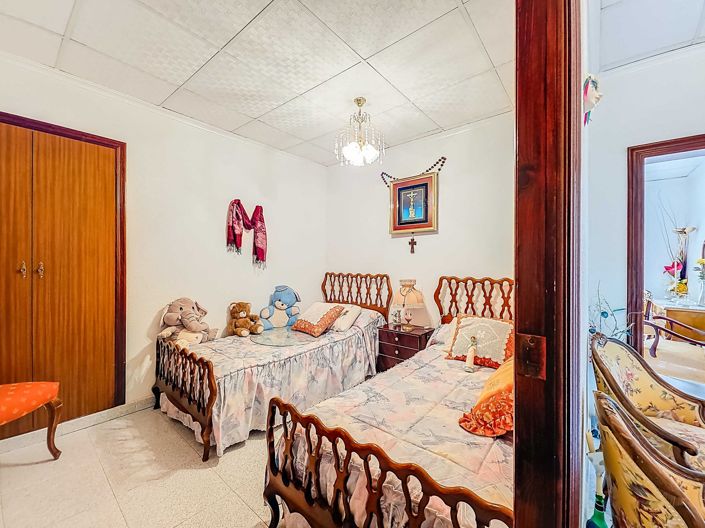 Image No.20-3 Bed Townhouse for sale