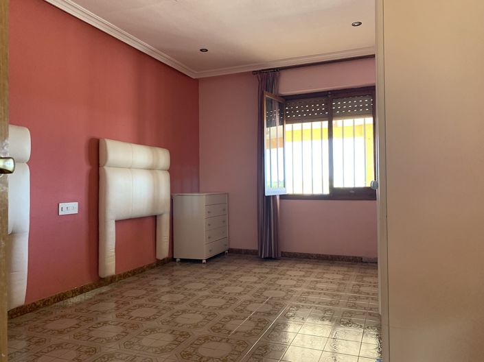 Image No.30-4 Bed Villa for sale