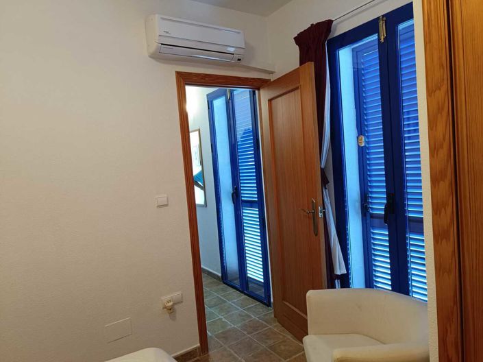 Image No.36-3 Bed Townhouse for sale