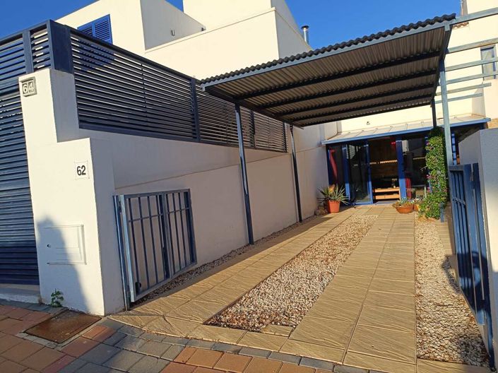 Image No.4-3 Bed Townhouse for sale