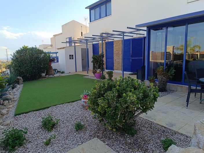 Image No.9-3 Bed Townhouse for sale