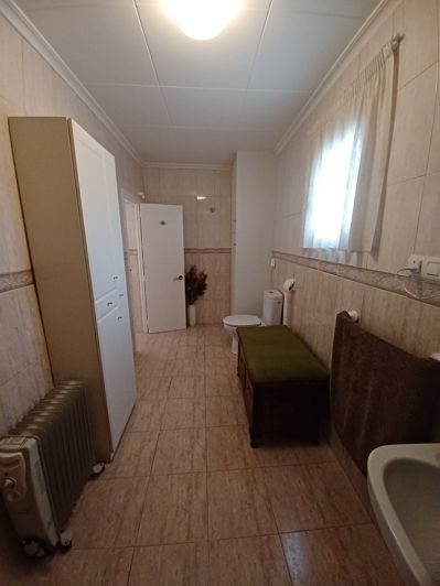 Image No.20-3 Bed Country House for sale