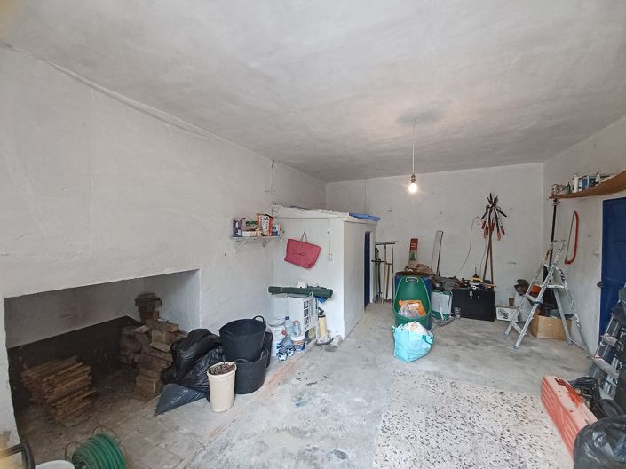 Image No.38-3 Bed Country House for sale