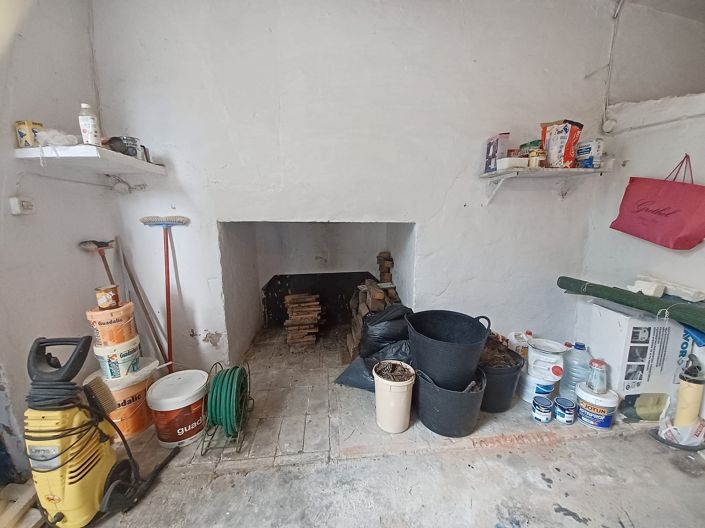 Image No.39-3 Bed Country House for sale