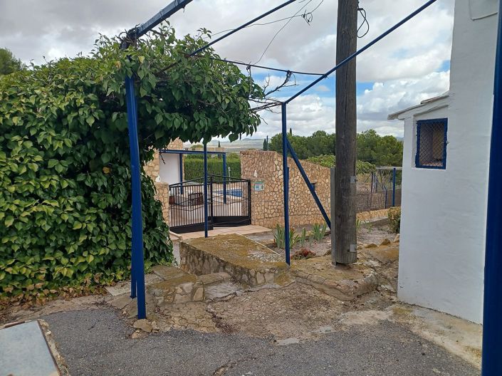 Image No.44-3 Bed Country House for sale