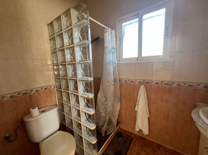 Image No.17-3 Bed Villa for sale