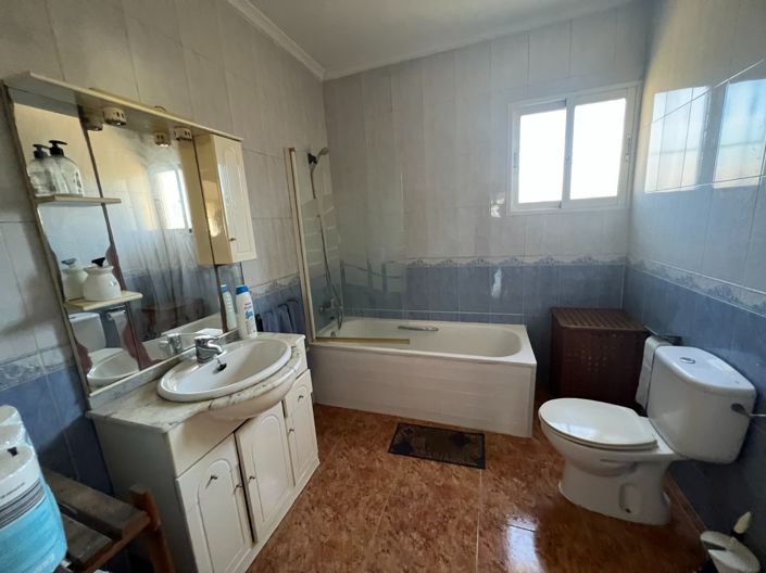 Image No.21-3 Bed Villa for sale