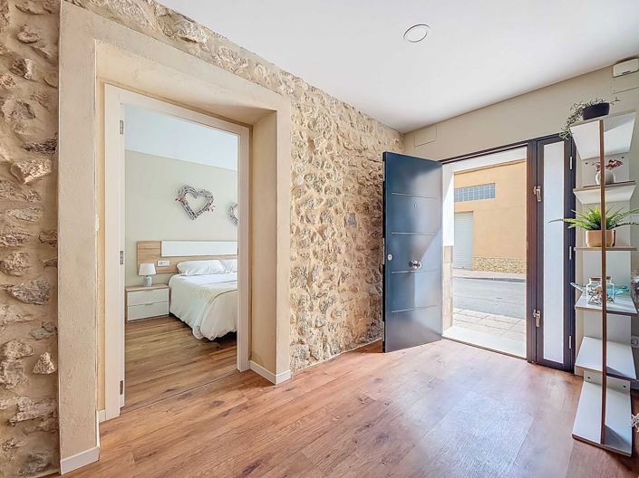 Image No.16-3 Bed Townhouse for sale