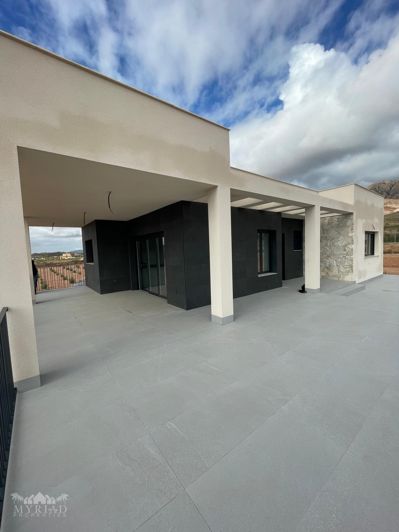 Image No.4-3 Bed Villa for sale