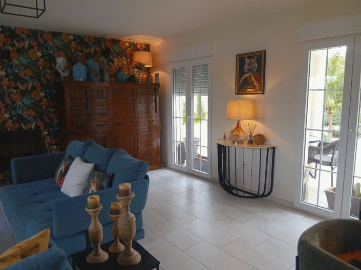 Image No.38-5 Bed Villa for sale