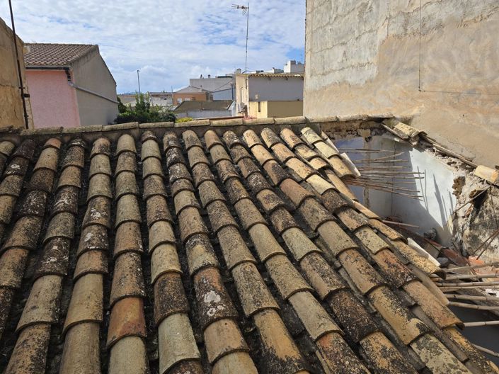 Image No.6-4 Bed Property for sale