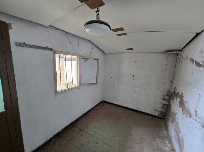 Image No.9-Propriété de 4 chambres à vendre à Sax