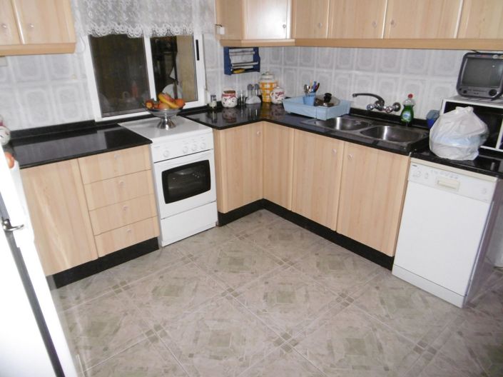 Image No.5-2 Bed Country House for sale