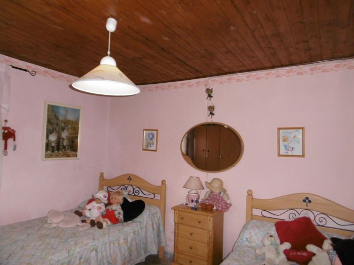 Image No.7-2 Bed Country House for sale