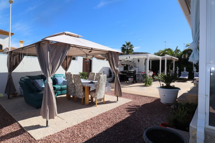 Image No.19-2 Bed Villa for sale