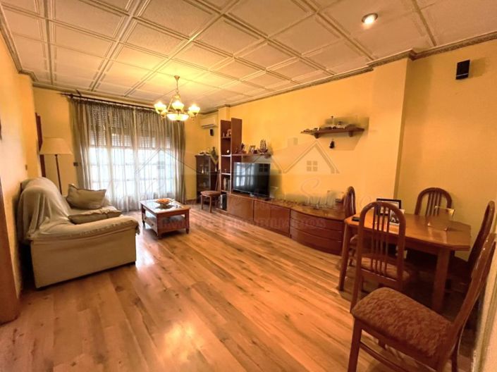 Image No.11-5 Bed Townhouse for sale