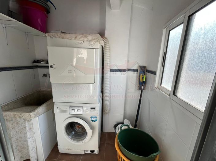 Image No.14-5 Bed Townhouse for sale