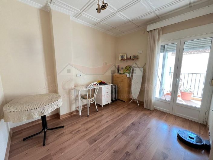 Image No.22-5 Bed Townhouse for sale