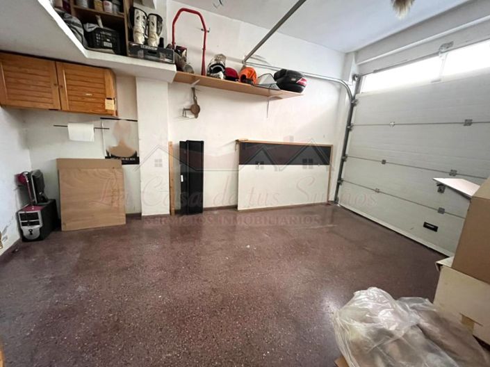 Image No.34-5 Bed Townhouse for sale