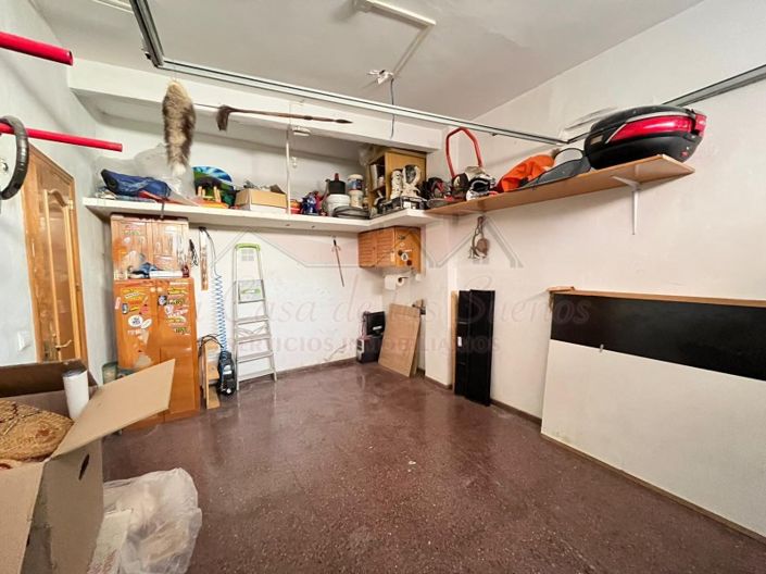 Image No.35-5 Bed Townhouse for sale