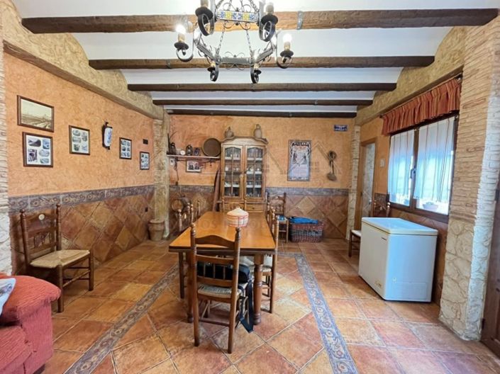 Image No.6-5 Bed Townhouse for sale