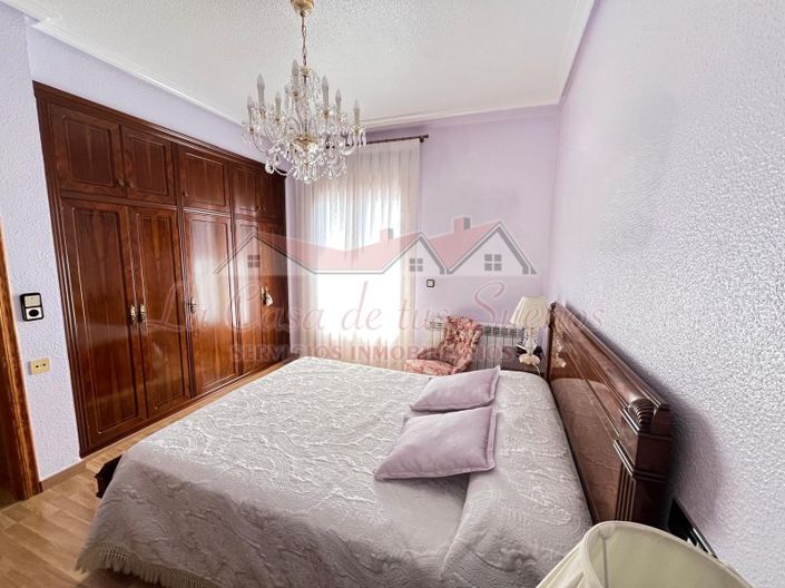 Image No.16-4 Bed Townhouse for sale