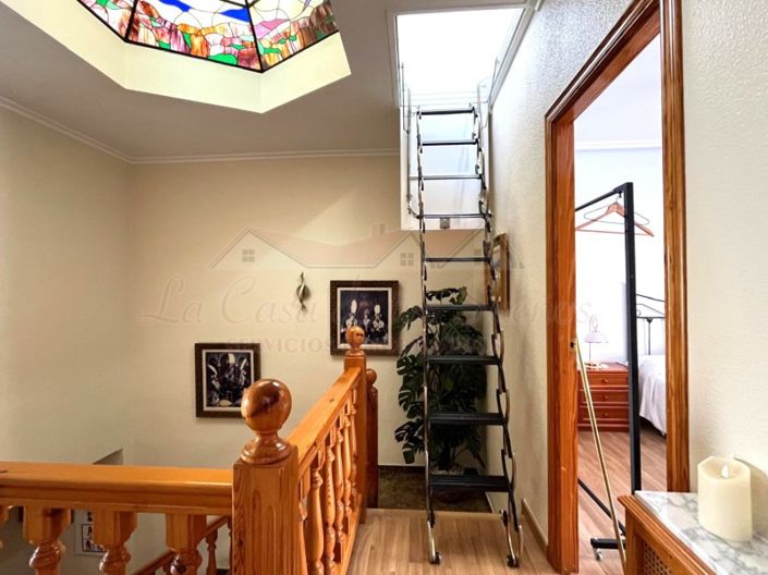 Image No.35-4 Bed Townhouse for sale