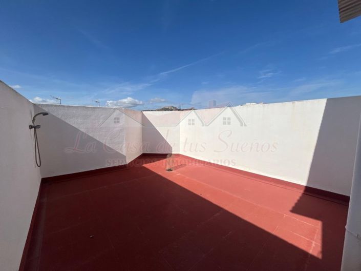 Image No.36-4 Bed Townhouse for sale