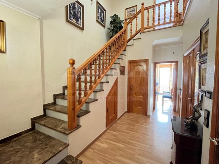 Image No.6-4 Bed Townhouse for sale