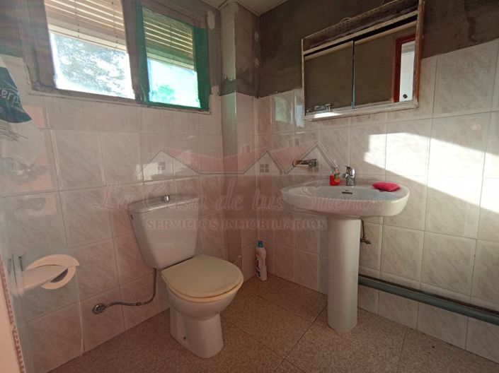 Image No.16-2 Bed Country House for sale