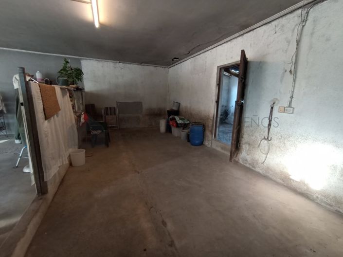 Image No.21-Maison de campagne de 2 chambres à vendre à Sax