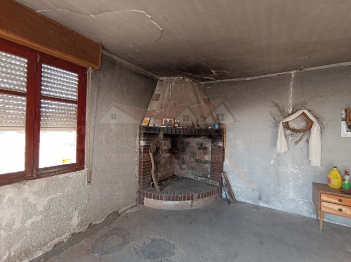 Image No.25-2 Bed Country House for sale