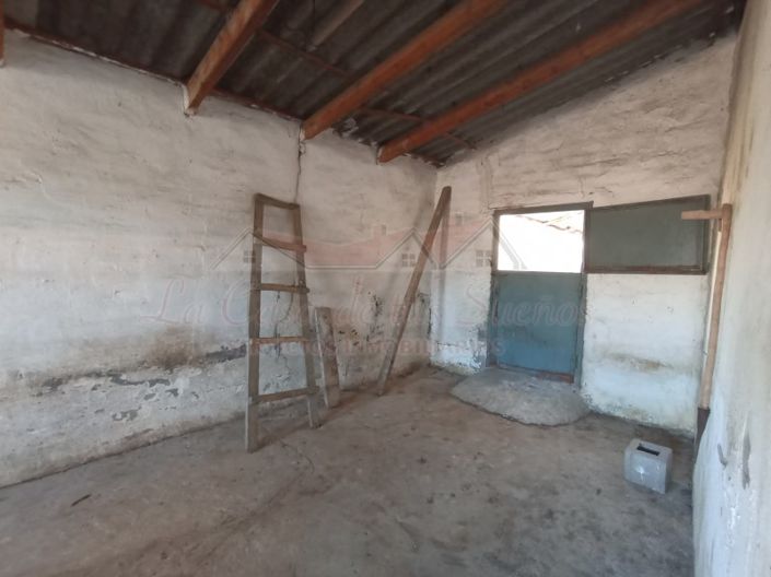 Image No.30-2 Bed Country House for sale