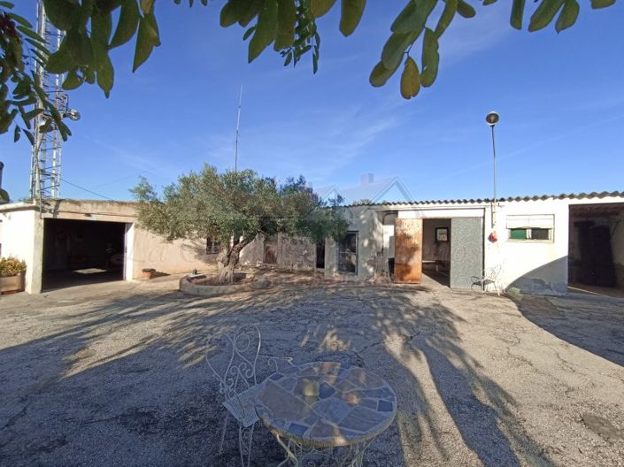 Image No.35-2 Bed Country House for sale