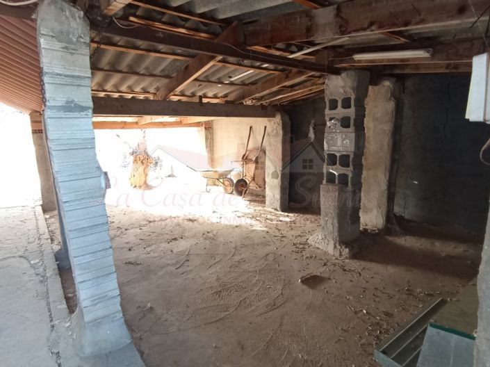 Image No.42-2 Bed Country House for sale