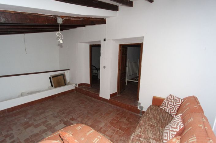 Image No.32-7 Bed Country House for sale