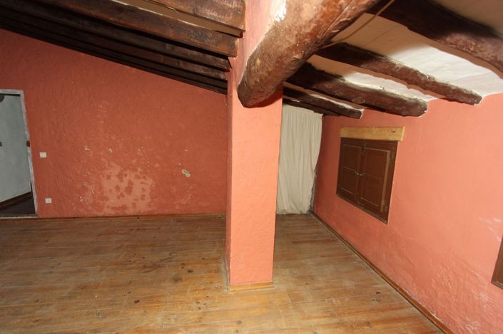 Image No.33-7 Bed Country House for sale