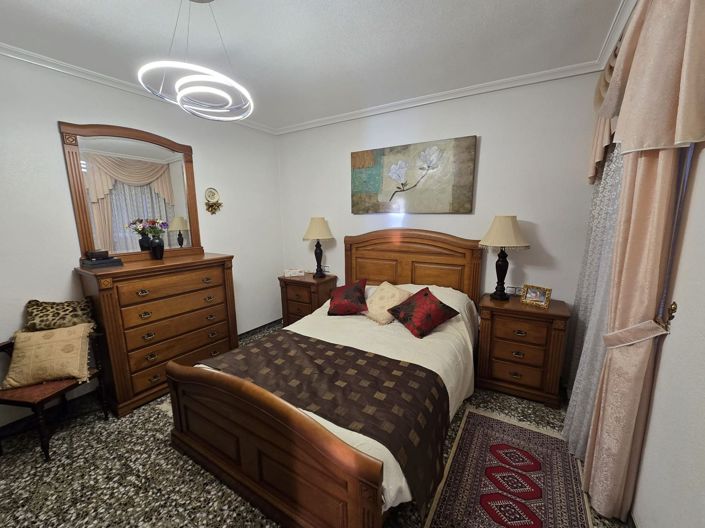 Image No.15-4 Bed Apartment for sale