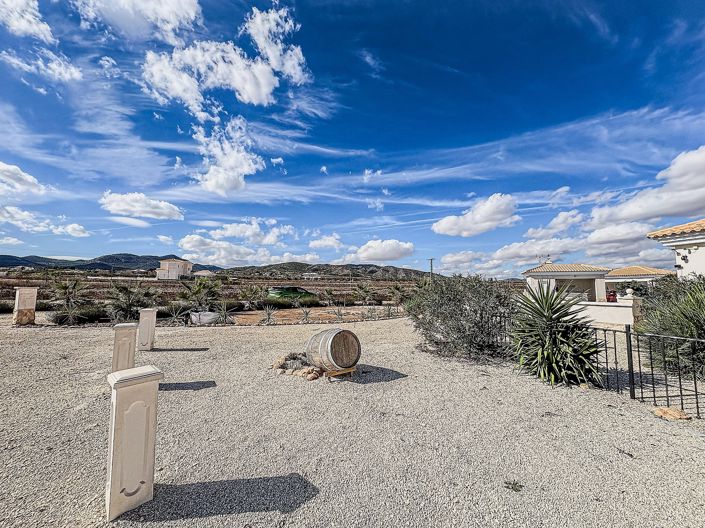 Image No.19-4 Bed Villa for sale