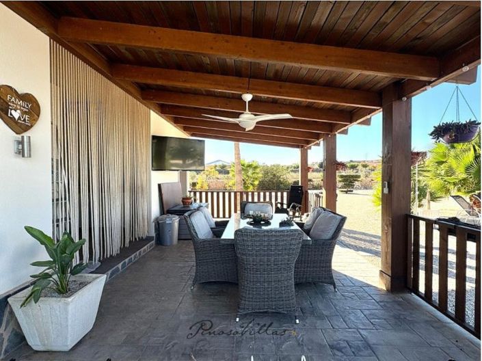 Image No.3-4 Bed Villa for sale