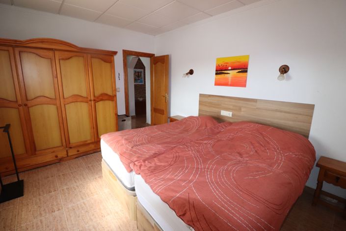 Image No.31-2 Bed Villa for sale