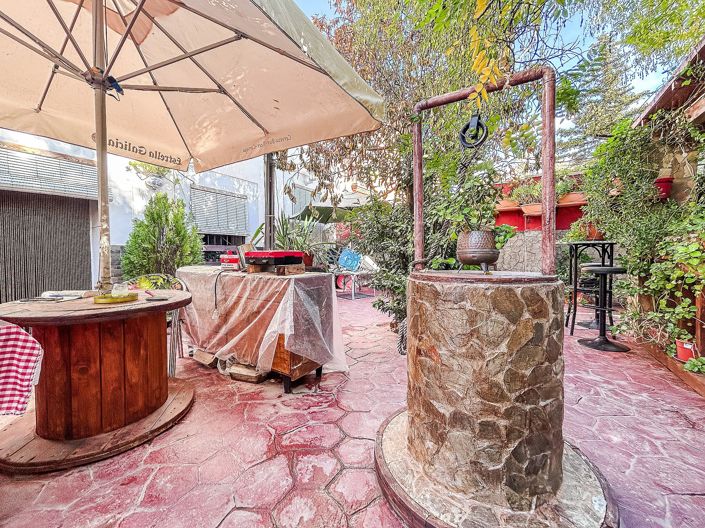 Image No.8-9 Bed Property for sale