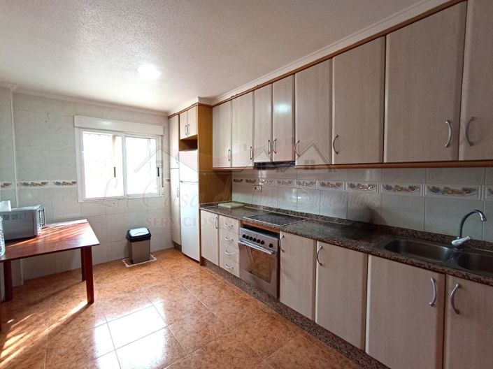 Image No.15-5 Bed Country House for sale