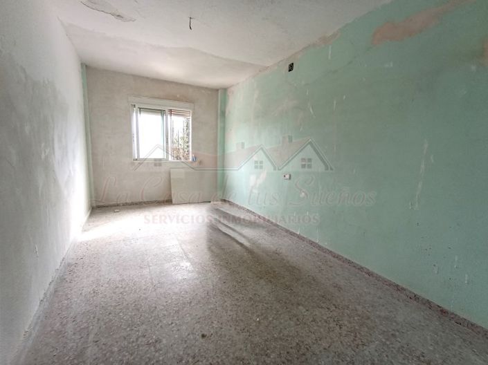 Image No.19-5 Bed Country House for sale