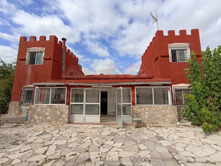 Image No.2-5 Bed Country House for sale