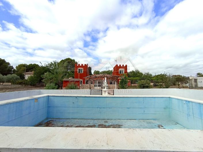 Image No.26-5 Bed Country House for sale