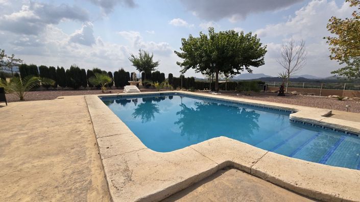 Image No.24-3 Bed Villa for sale