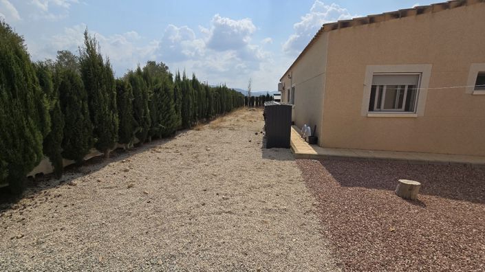 Image No.34-3 Bed Villa for sale