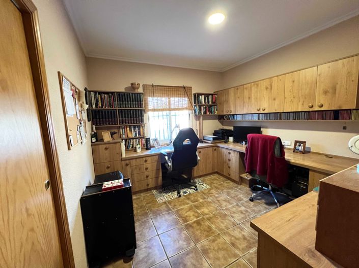 Image No.39-4 Bed Villa for sale